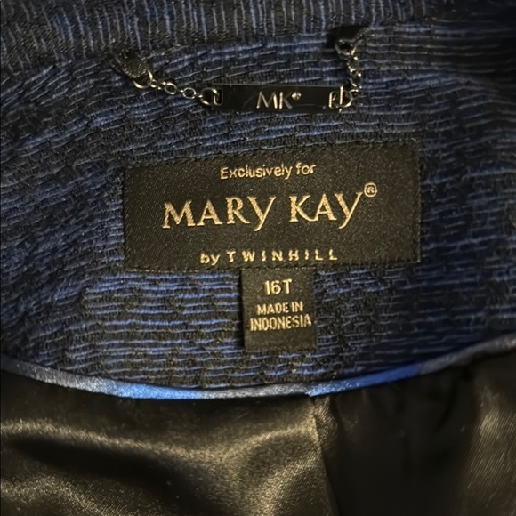 Mary Kay by T Winhill Blue Tailored Blazer with Notched Lapel - Picture 12 of 12